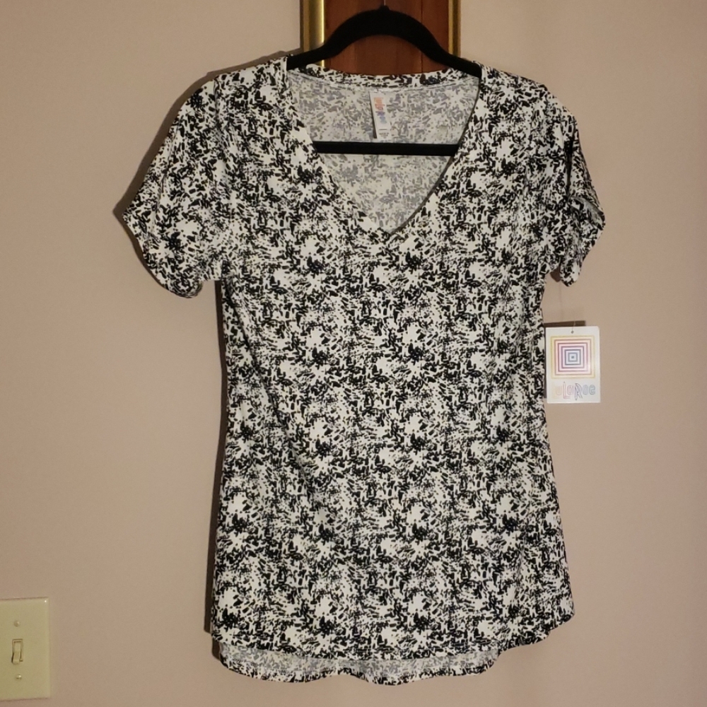 LuLaRoe Christy T - Size XS. Black & White